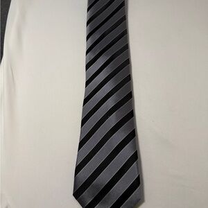 Kenneth Cole New York - Black and Gray Striped Tie